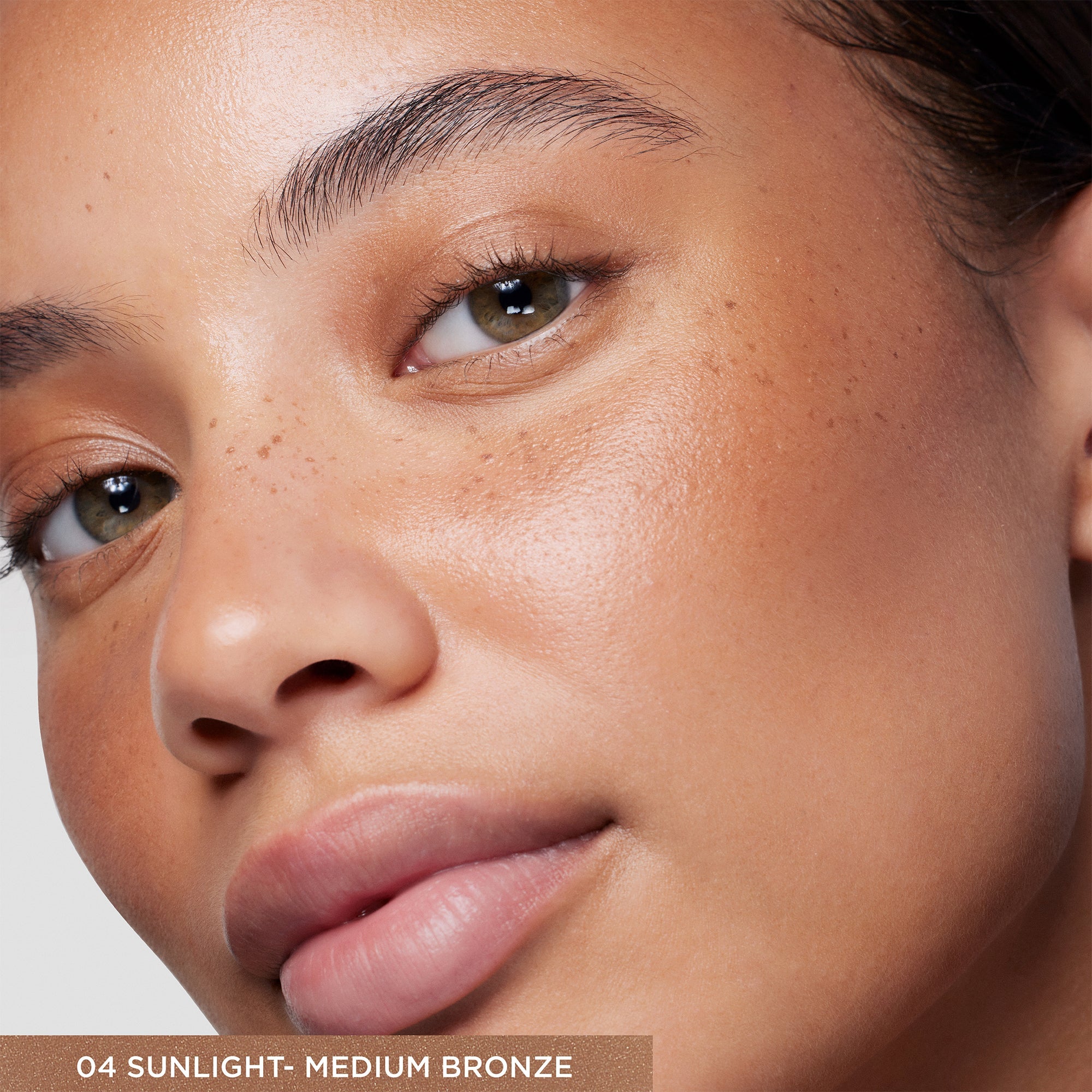 Tinted Moisturizer Bronzer View 2