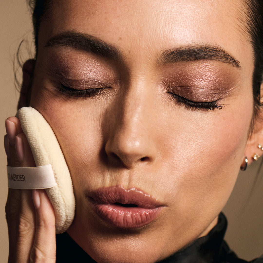 Christmas Makeup Looks: 5 Festive Ideas for Every Occasion