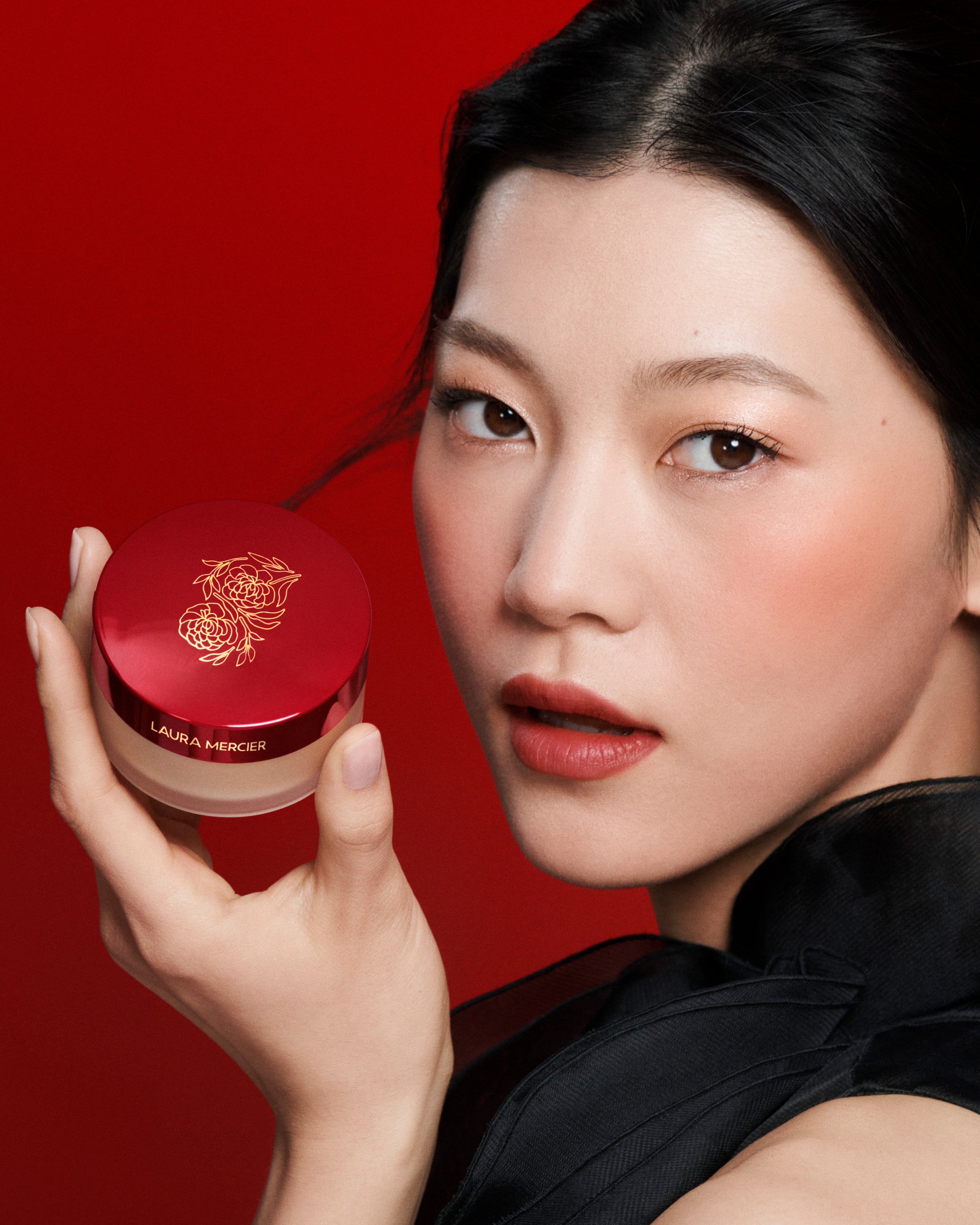 Limited-Edition Translucent Loose Setting Powder view 6