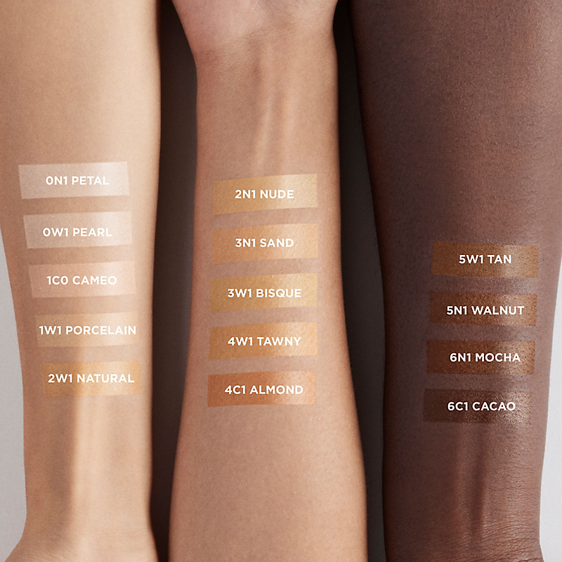 Tinted Moisturizer Light Revealer Natural Skin Illuminator SPF 25 UVB/UVA/PA+++ view 43